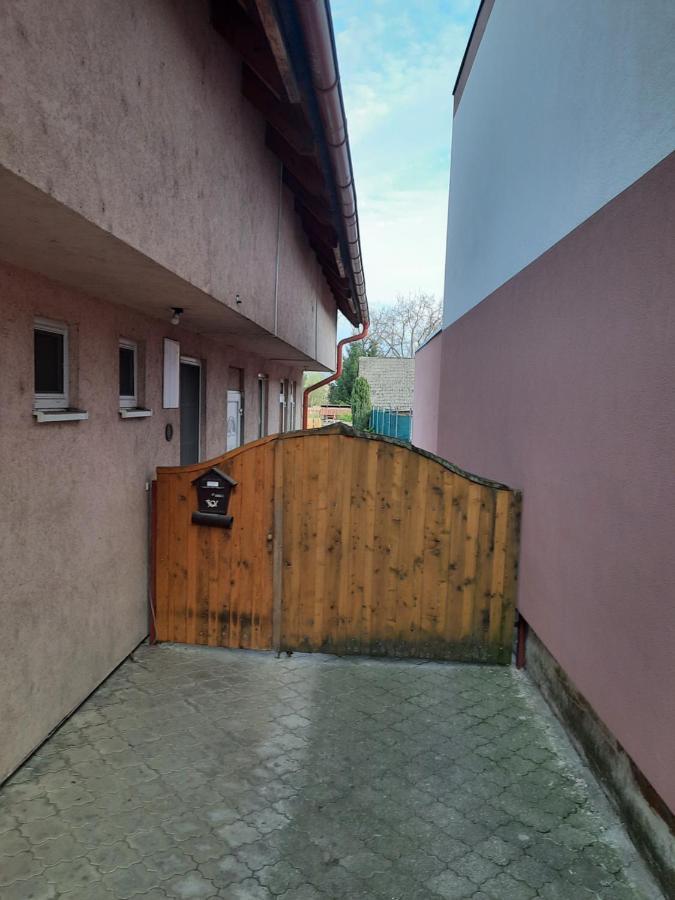 Apartman Chiarita Nemsova Экстерьер фото