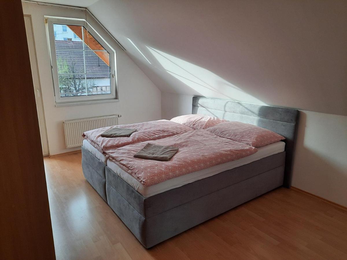 Apartman Chiarita Nemsova Экстерьер фото