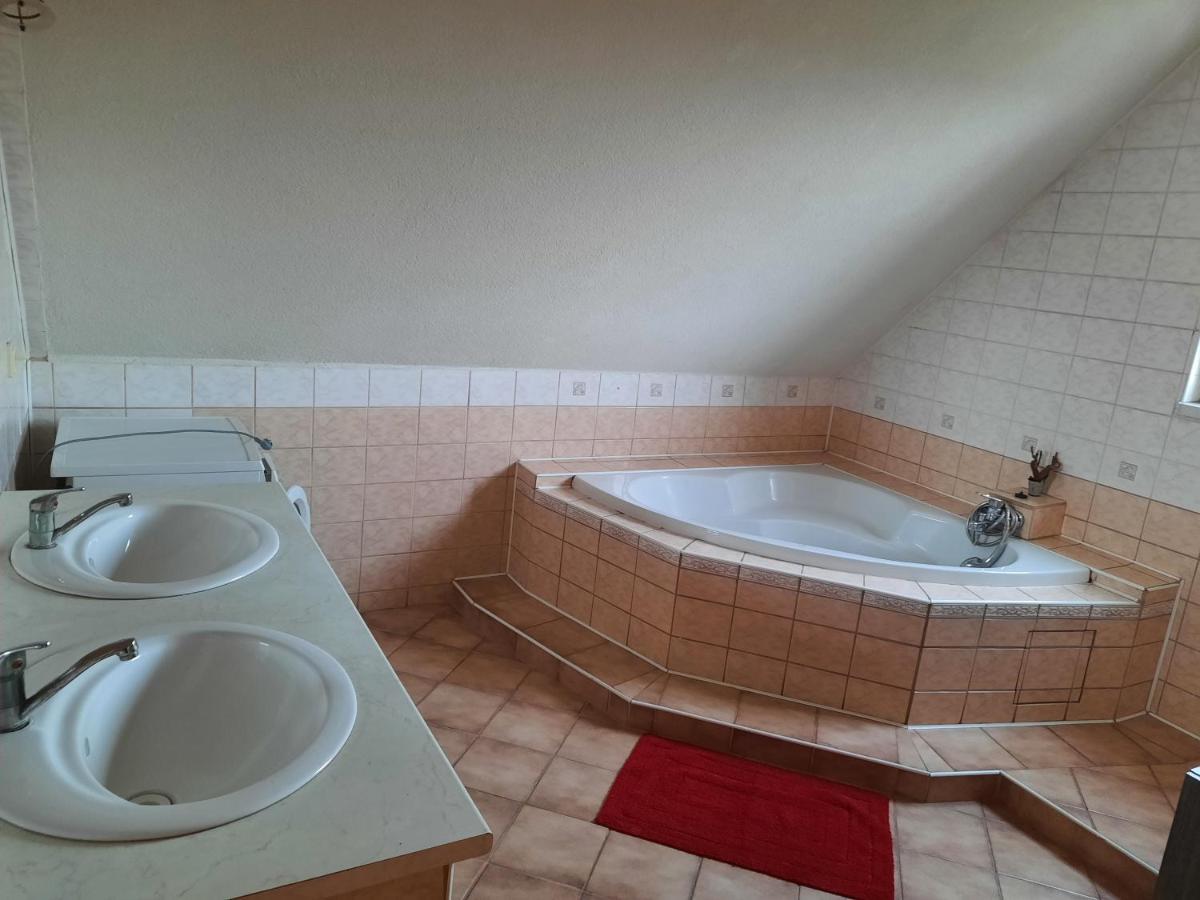 Apartman Chiarita Nemsova Экстерьер фото