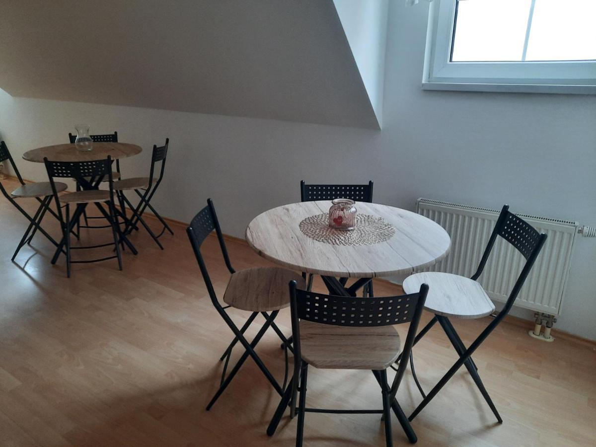 Apartman Chiarita Nemsova Экстерьер фото