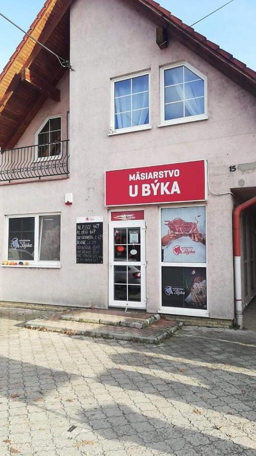 Apartman Chiarita Nemsova Экстерьер фото